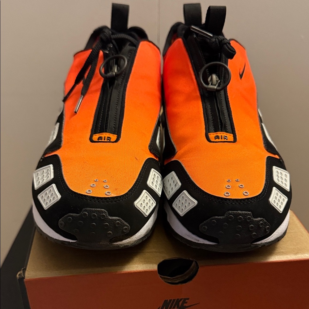 Nike Air Max SNDR - Bright Crimson and Black - Picture 9 of 11
